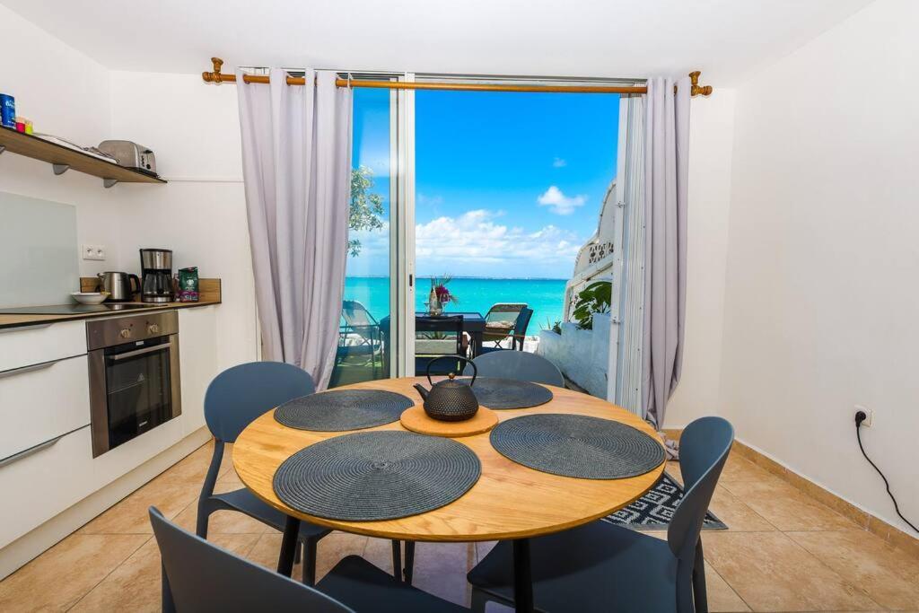 Watalibi - Beachfront Apartment Grand-Case Exteriér fotografie